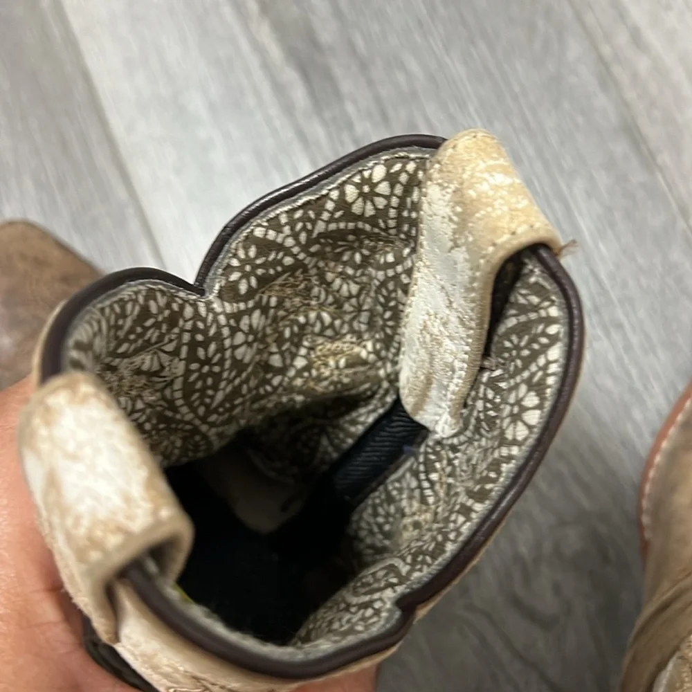 Dan Post Kids Boots in Brown and Cream